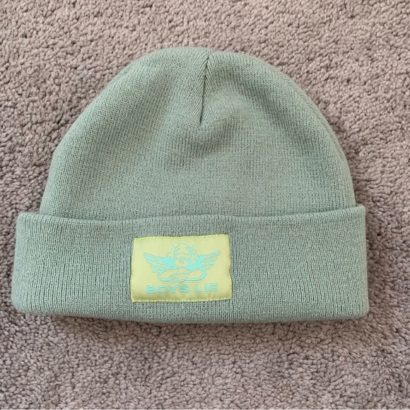 EUC BOYS LIE MINT GREEN BEANIE - Picture 2 of 3